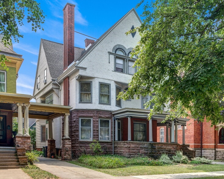 More Photos Of 461 Linwood Ave, Buffalo Apartments For Sale