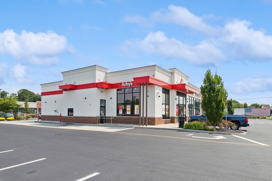 More Photos Of 1707-1759 Middle Country Rd, Centereach Unknown For Lease