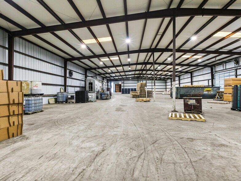 More Photos Of 465 L a White Dr, Fletcher Industrial For Lease