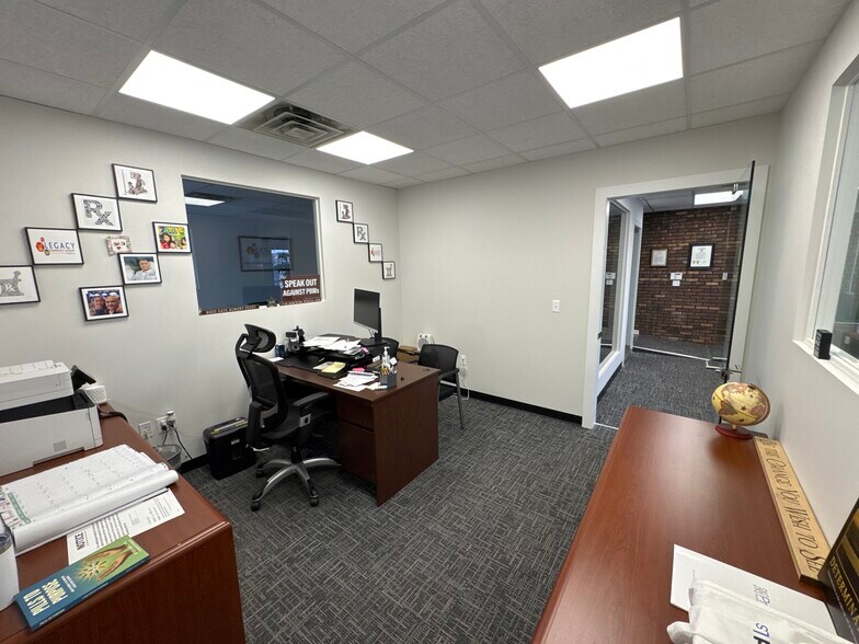 More Photos Of 255 Hudson St, Hackensack Warehouse For Lease