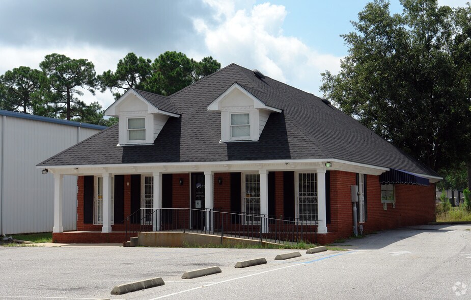 More Photos Of 4313 Downtowner Loop S, Mobile Bank For Sale