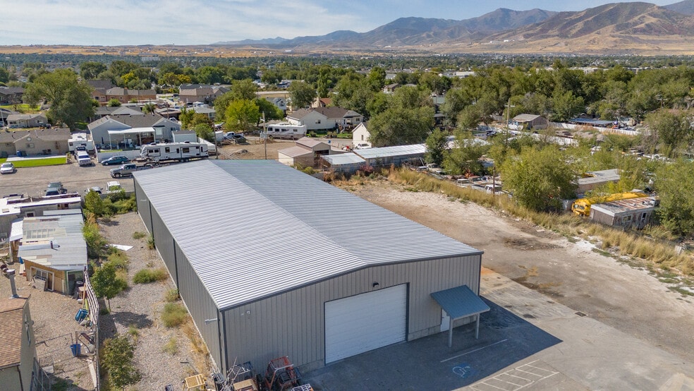 More Photos Of 7079 W Gates Ave, West Valley City Warehouse For Sale