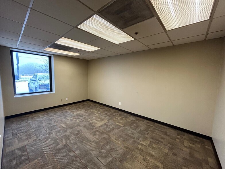 More Photos Of 2951 Pennsylvania Ave, Ogden Manufacturing For Lease