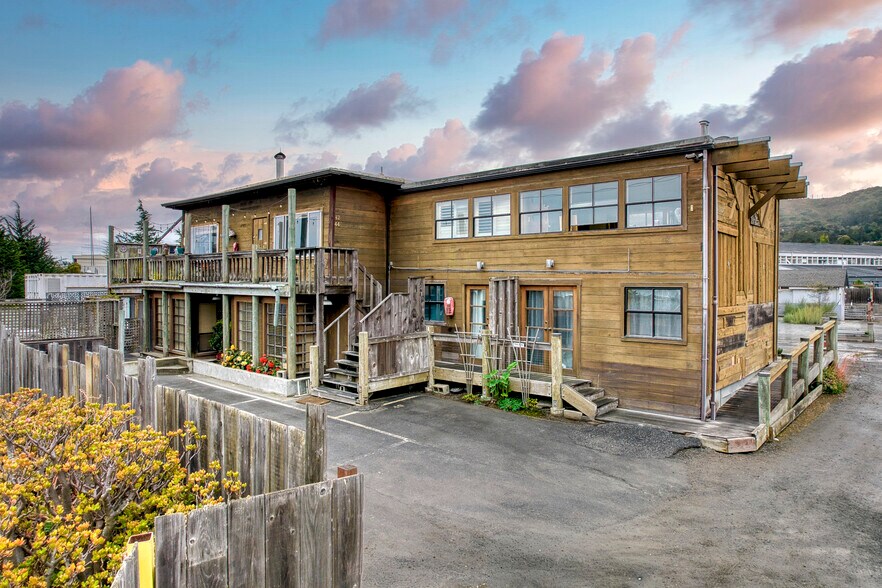More Photos Of 40 Varda Landing Rd, Sausalito Apartments For Sale