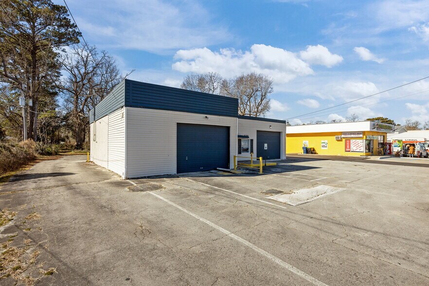 More Photos Of 508 E Main St, Havelock Carwash For Sale