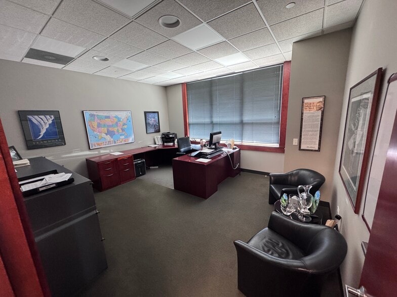 More Photos Of 1159 N Main St, Glendale Heights Office For Sale