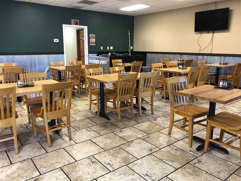 More Photos Of 675 S Main St, Brownsville Restaurant For Sale