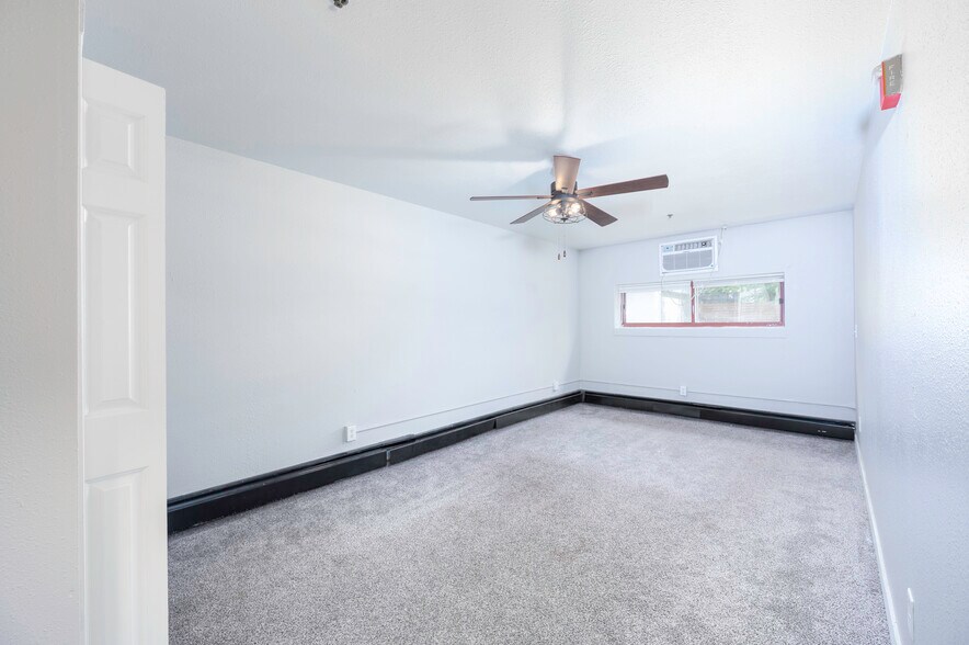 More Photos Of 4429 S Nicollet Ave, Minneapolis Apartments For Sale