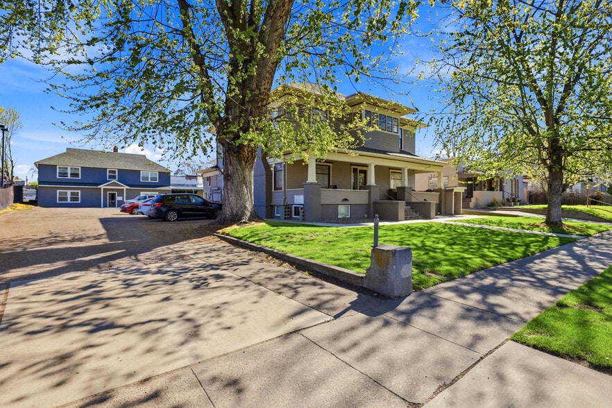 Primary Photo Of 329 S 3rd Ave, Walla Walla Apartments For Sale