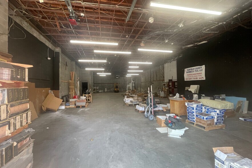 More Photos Of 1832 Commerce Dr, Bridgeport Warehouse For Lease
