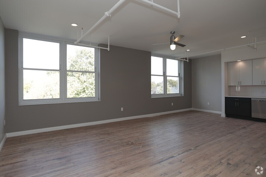 More Photos Of 2658 Scranton Rd, Cleveland Apartments For Lease