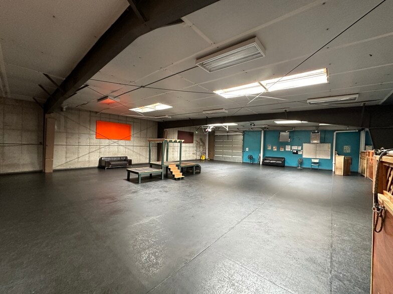 More Photos Of 2827 S 2300 E, Salt Lake City Storefront For Lease