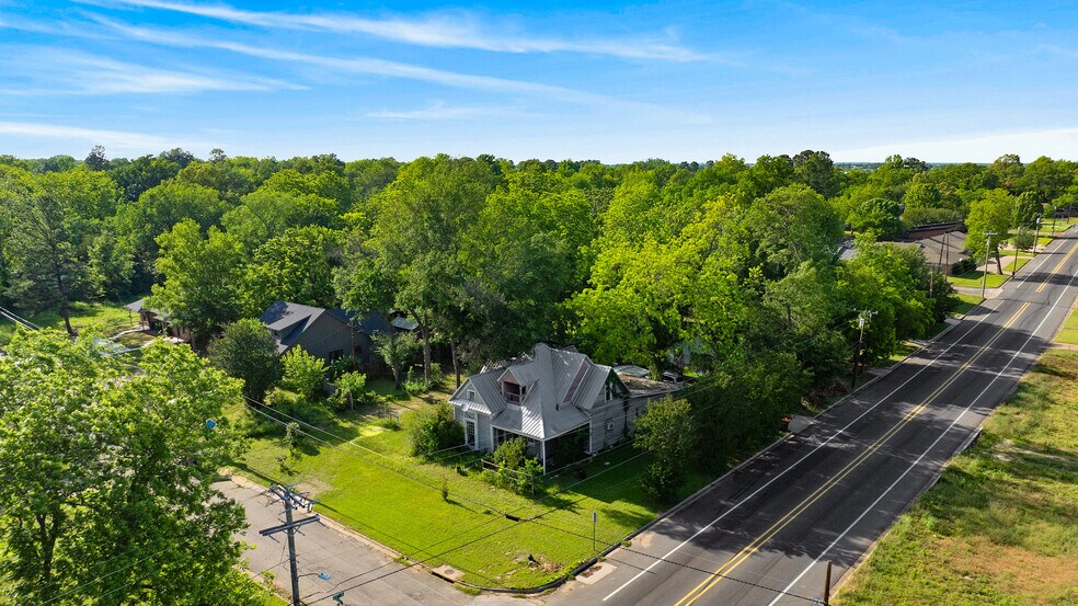 More Photos Of 1975 E Cherry St, Paris Land For Sale