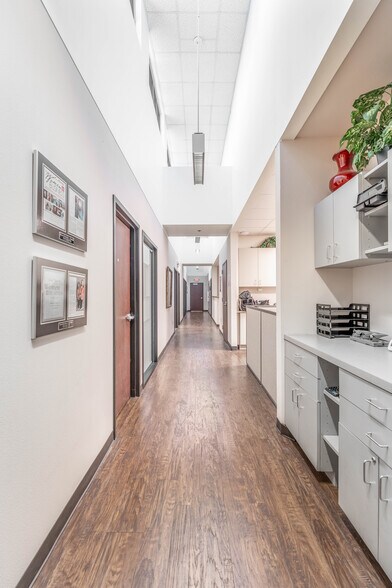 More Photos Of 1444 N Central Expy, McKinney Office For Sale