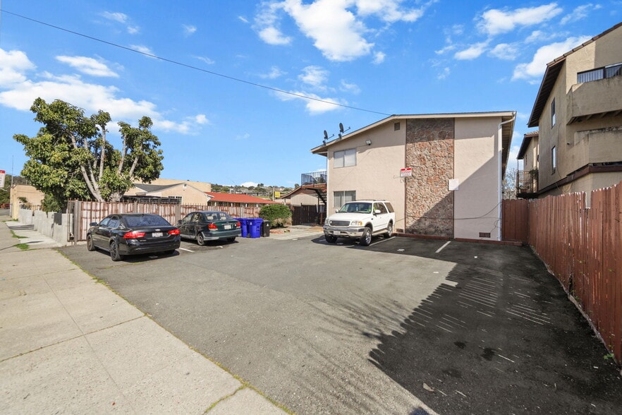 More Photos Of 14761 San Pablo Ave, San Pablo Apartments For Sale