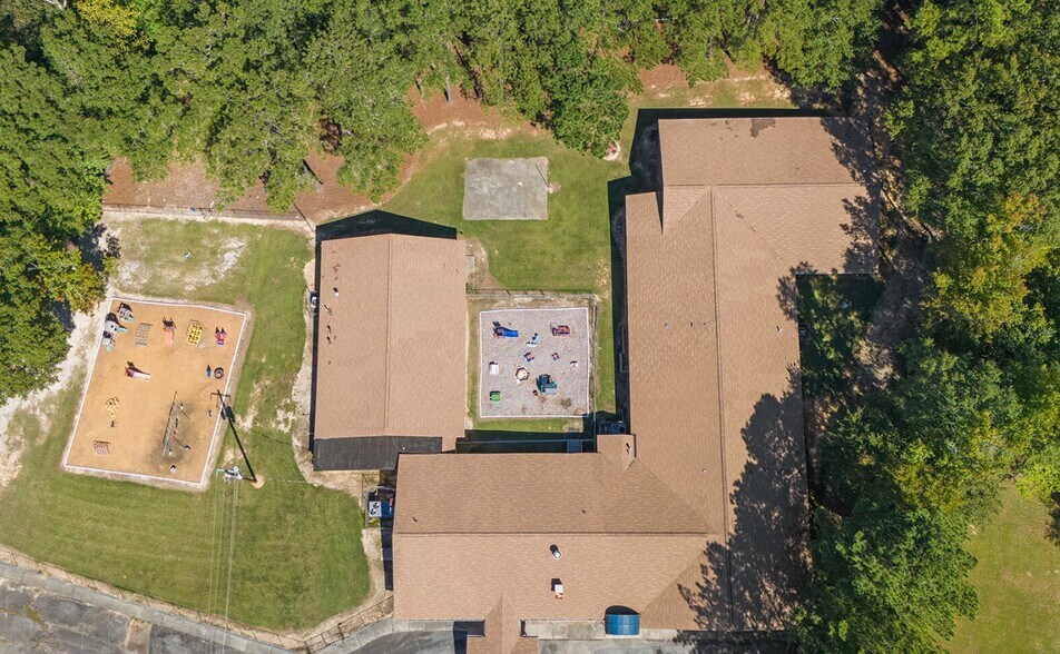More Photos Of 4433 Roundfield Rd, Macon-Bibb Freestanding For Sale