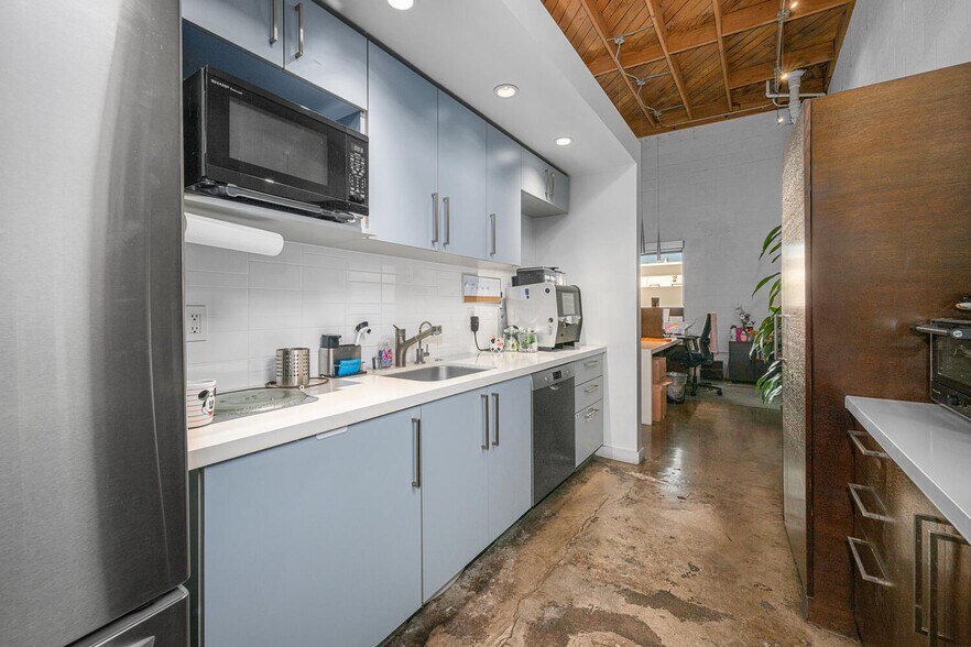 More Photos Of 1342 Coronado Ave, Long Beach Loft Creative Space For Lease