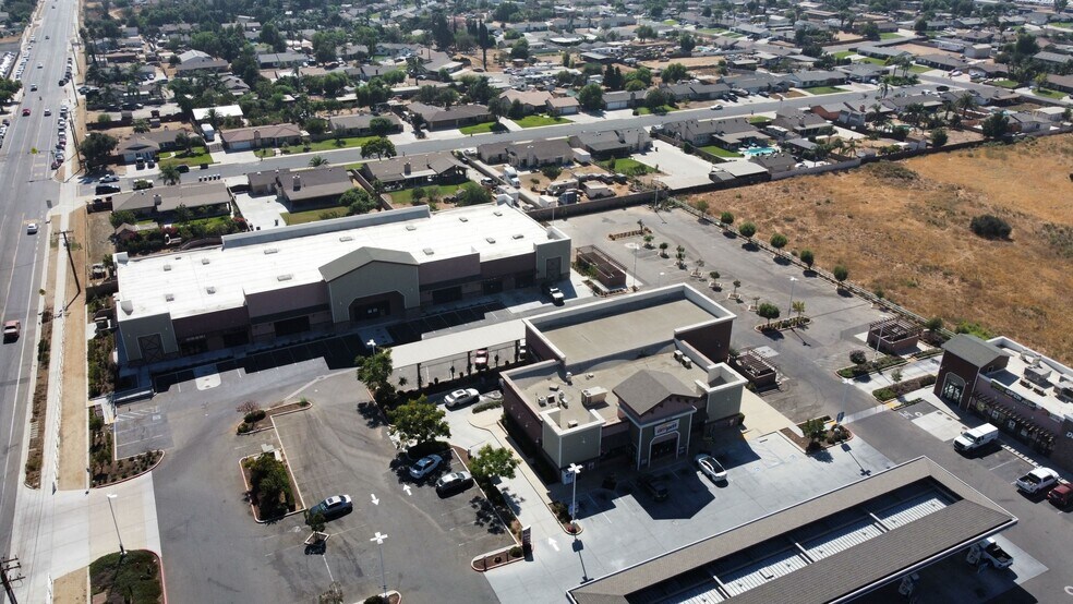 More Photos Of 9241 Limonite Ave, Jurupa Valley Unknown For Lease