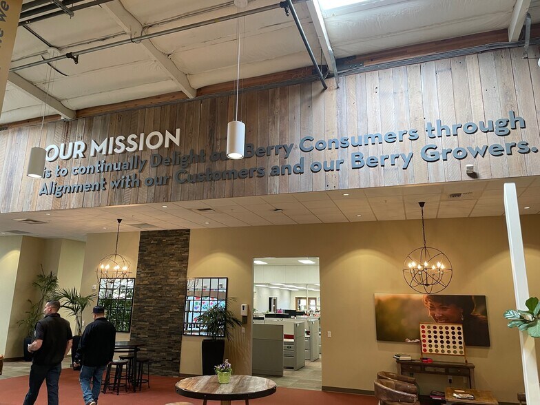 More Photos Of 325-345 Westridge Dr, Watsonville Light Manufacturing For Sale