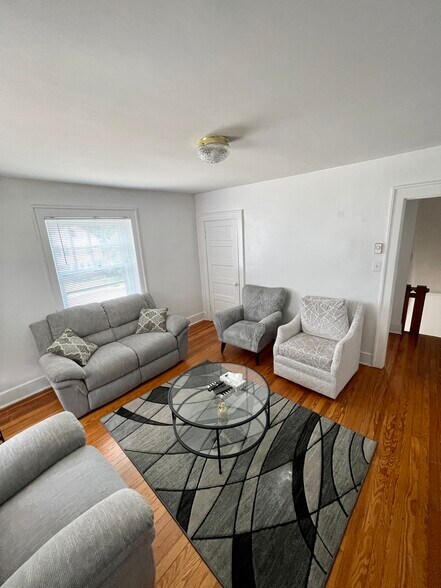 More Photos Of 506 E Liberty St, Charles Town Apartments For Sale