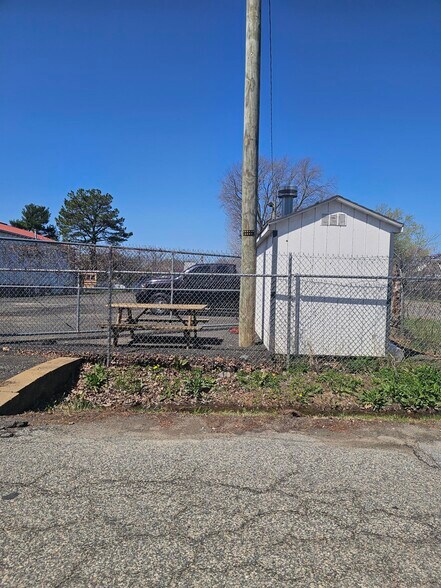 More Photos Of 317 State St, Stevensville Land For Lease