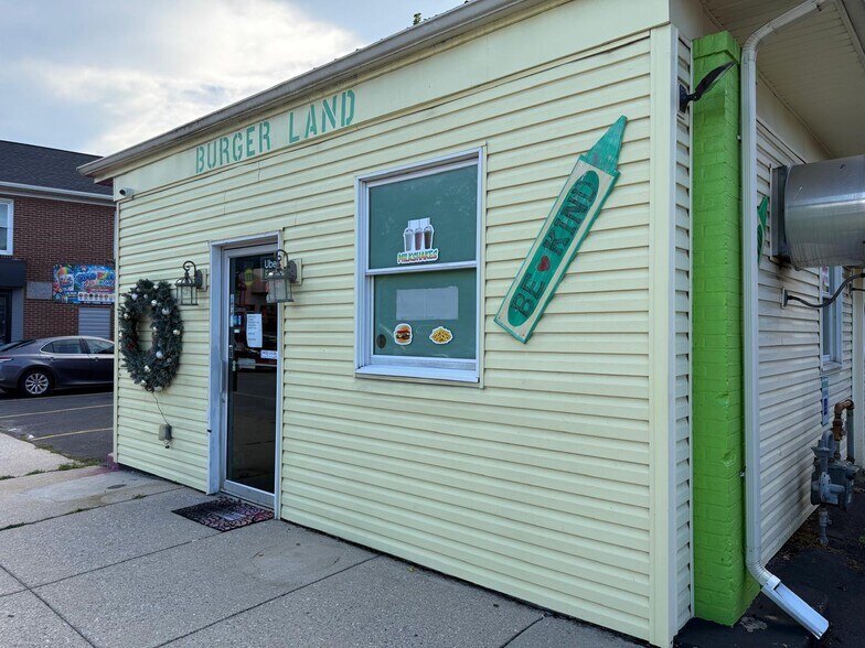 More Photos Of 2 Washington Rd, Westminster Restaurant For Sale