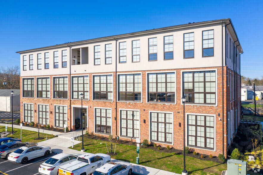 More Photos Of 73 Washington St, Mount Holly Apartments For Sale