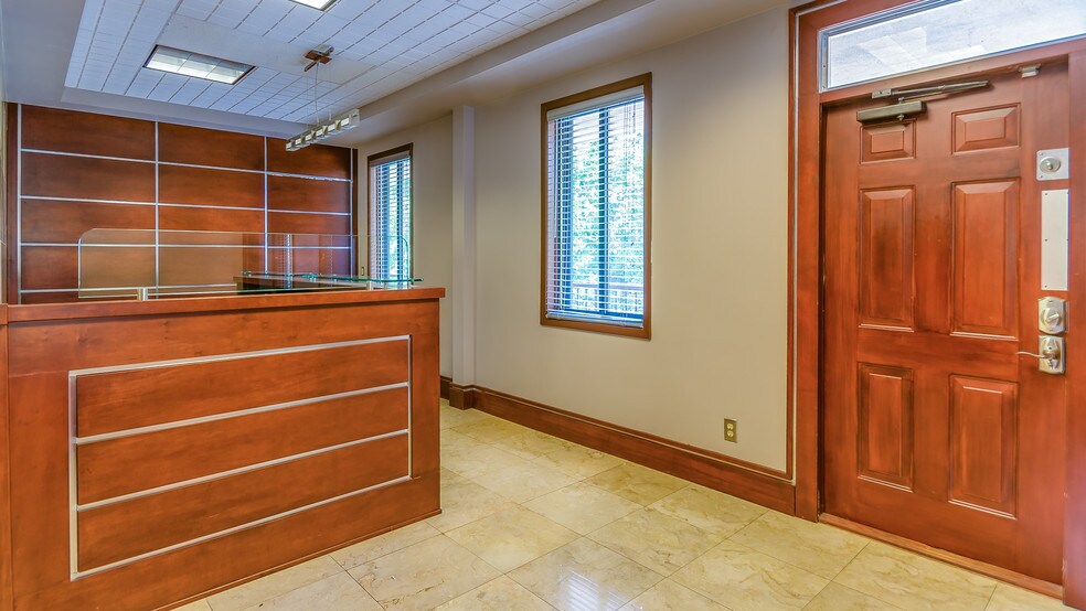 More Photos Of 1132 Hightower Trl, Atlanta Medical For Sale