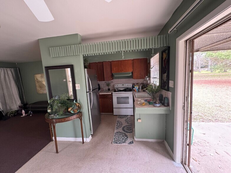 More Photos Of 300 Echols st, Prairie View Multifamily For Sale