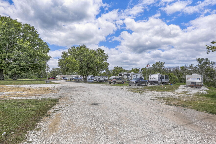 More Photos Of 2201 Outer Rd, Bates City Manufactured Housing Mobile Home Park For Sale