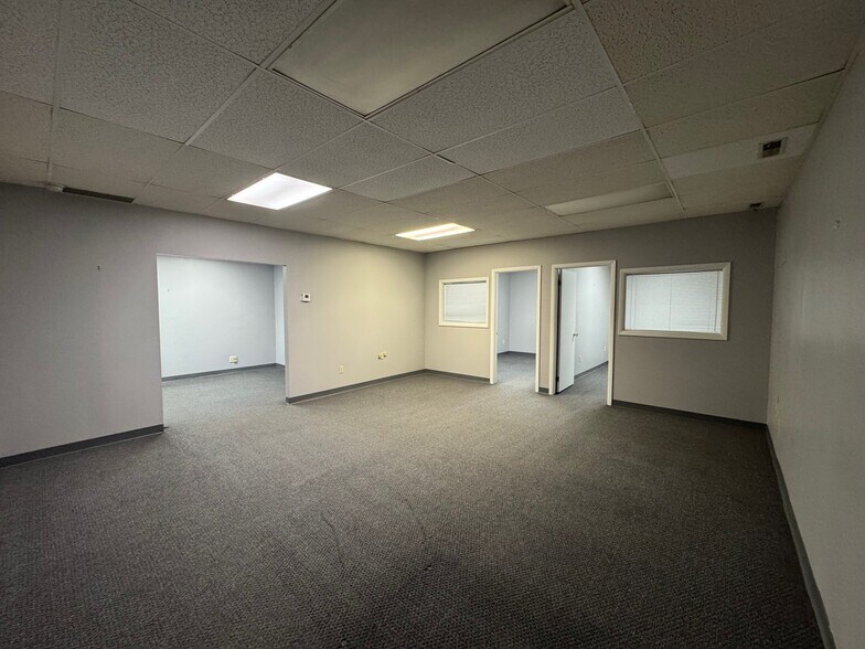 More Photos Of 746-756 Graham Rd, Stow Office For Sale