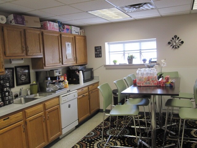 More Photos Of 2708 Shenandoah Ave NW, Roanoke Warehouse For Sale