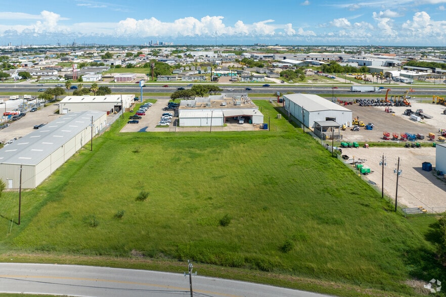 More Photos Of 1733 N Padre Island Dr, Corpus Christi Research And Development For Lease