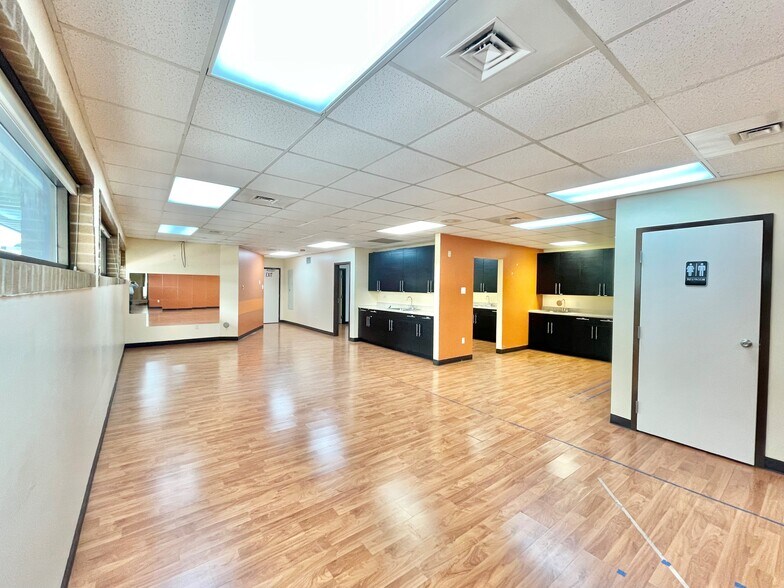 More Photos Of , Merrillville Office For Sale