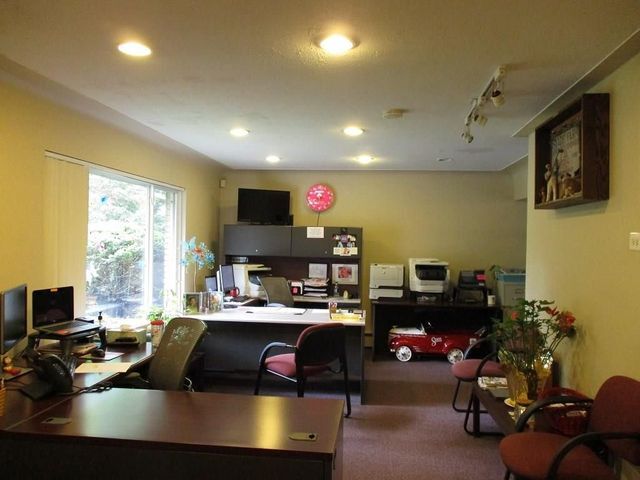 More Photos Of 7217 Sashabaw Rd, Village of Clarkston Office Residential For Sale