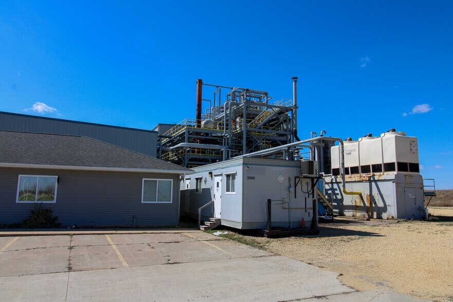 More Photos Of 5640 44th Ave S, Clinton Industrial For Sale