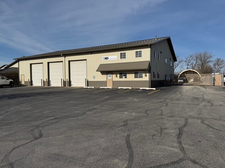 More Photos Of 2128 Gould Ct, Rockdale Warehouse For Sale