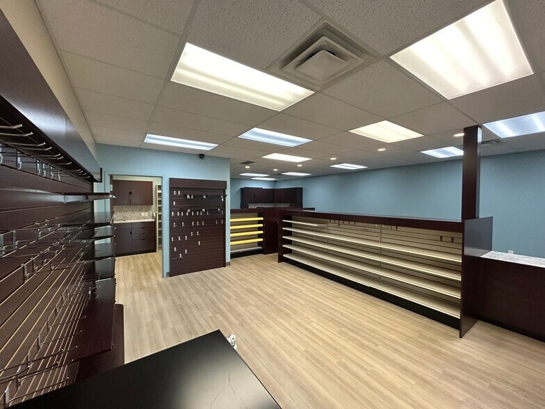 More Photos Of 96 Integrity Dr, Hebron Medical For Lease