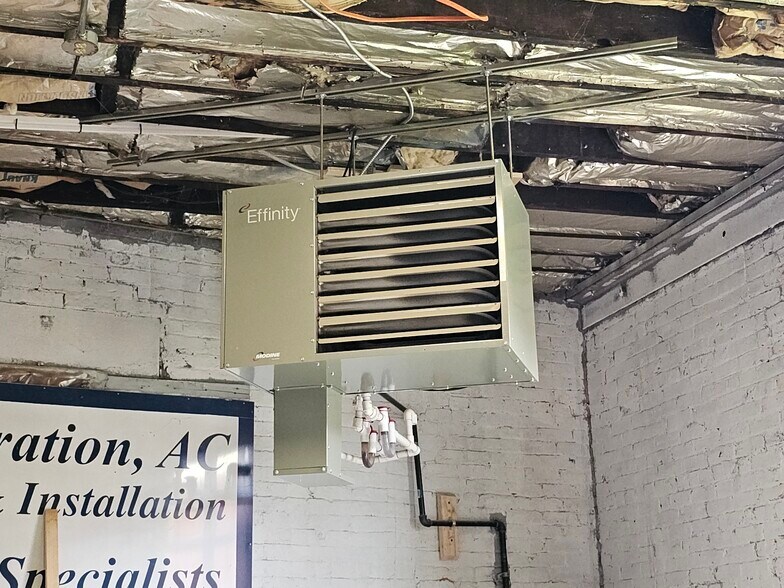 More Photos Of 477B Hasbrouck Ave, Kingston Manufacturing For Lease