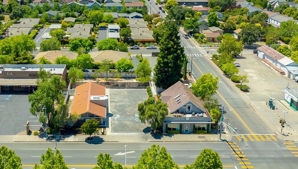 Primary Photo Of 921 Broadway, Sonoma Office For Lease