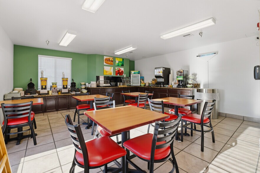 More Photos Of 1575 S Meridian Rd, Meridian Hotel For Sale