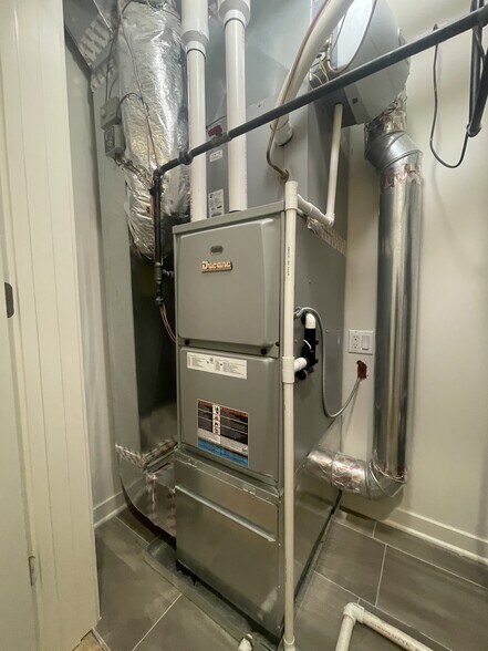 More Photos Of 2824 W Van Buren St, Chicago Apartments For Sale