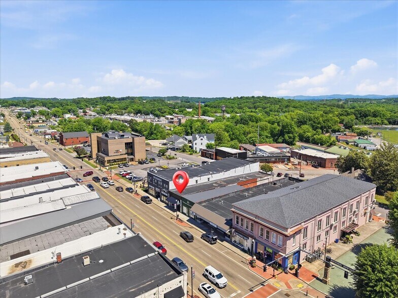 More Photos Of 110 E Broadway St, Lenoir City Storefront Retail Office For Sale