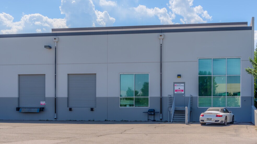 More Photos Of 2011 Cherry St, Louisville Light Manufacturing For Lease
