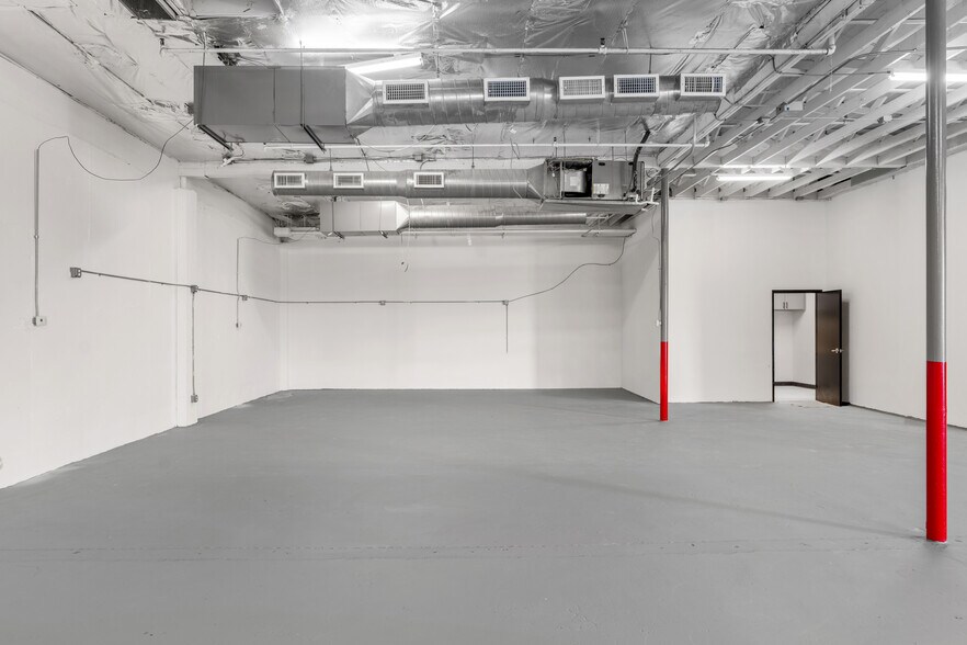 More Photos Of 3535 N Anza Rd, Palm Springs Warehouse For Sale