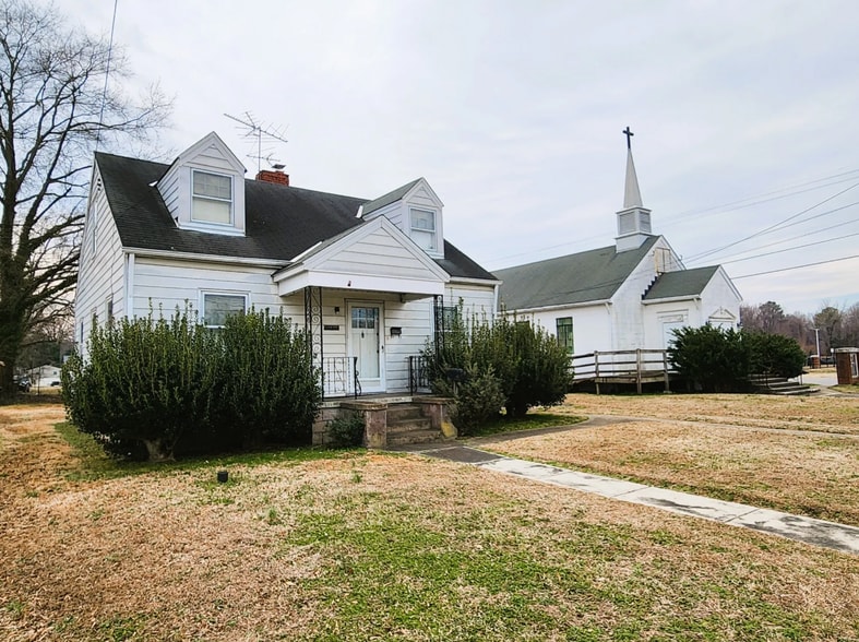 More Photos Of 21000 Chesterfield Ave, South Chesterfield Religious Facility For Sale