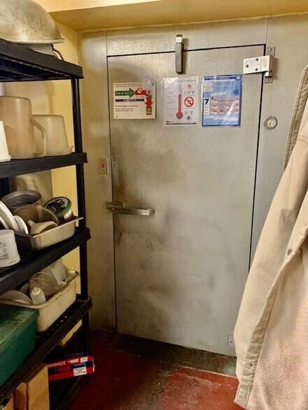 More Photos Of 511 W 11th St, Coffeyville Freestanding For Lease