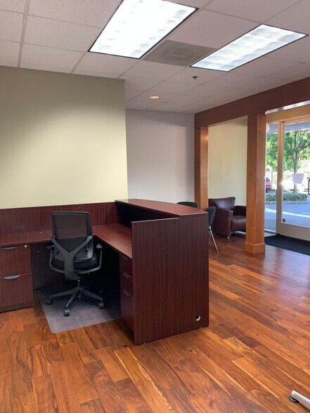 More Photos Of 1201 Vine St, Healdsburg Office For Lease