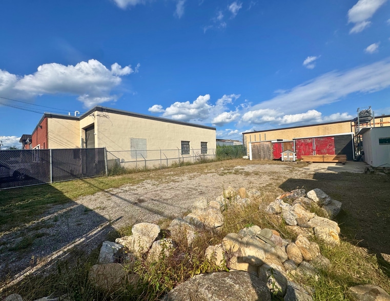 Primary Photo Of 504 Magnolia Avenue Ave, Westbury Land For Lease