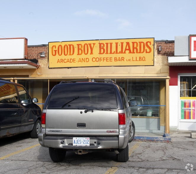 More Photos Of 2861-2875 Keele St, Toronto Department Store For Sale